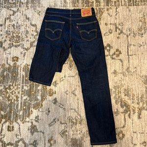 Levi Dark Wash Jeans